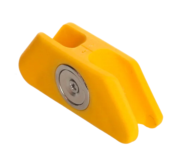 Ratchet Strap Magnet Application Aid